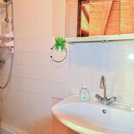 Gorgeous Home In Laudun L Ardoise With Kitchen Holiday home *