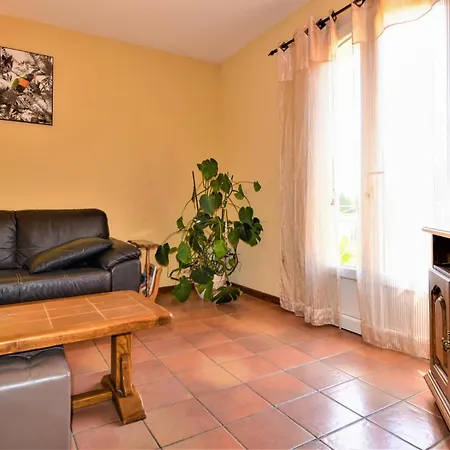 Gorgeous Home In Laudun L Ardoise With Kitchen